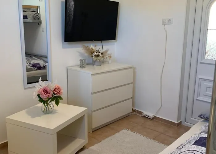Bronz Apartment